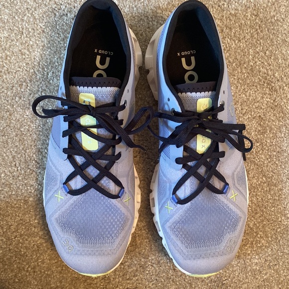 On Running Cloud X 3 - worn once - Picture 2 of 5